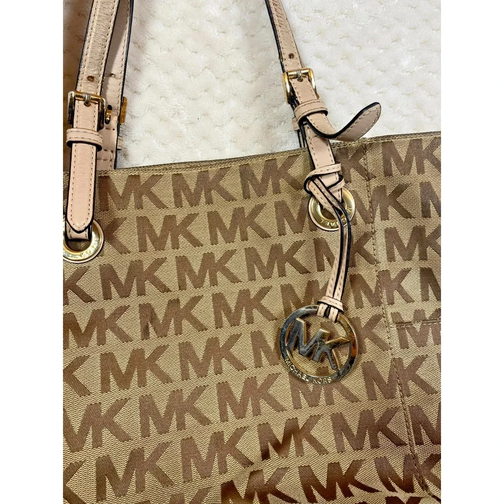 Michael Kors Large Jet Set Travel Tote Vanilla Tan Monogram Canvas Handbag Purse